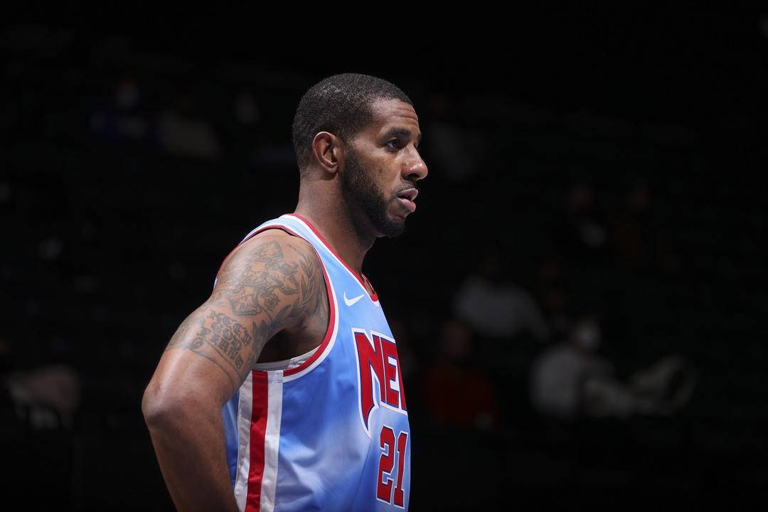 据业内人士 据业内人士