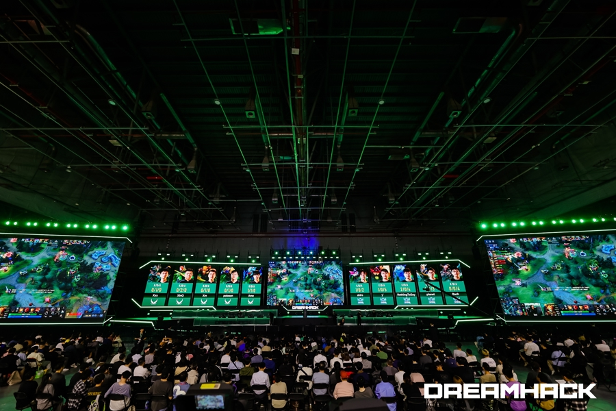 比和关键球 比和关键球