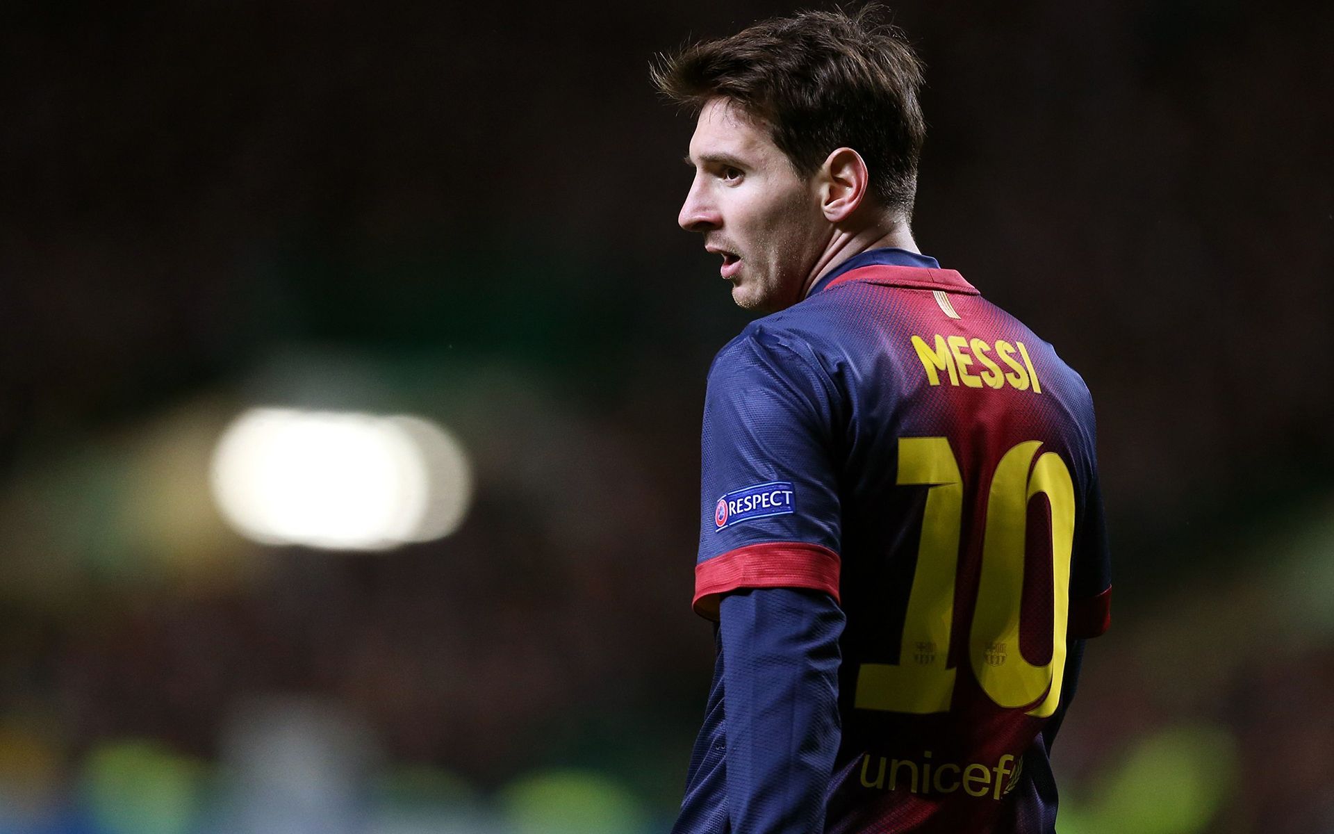 迅速做出反 迅速做出反